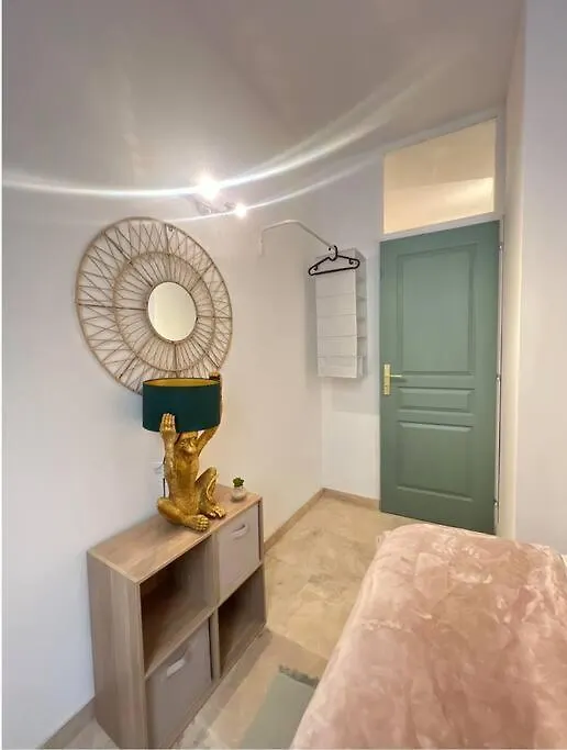 Appartement Appart 1 Chambre Intra-Muros Avec Jardin Avignon France
