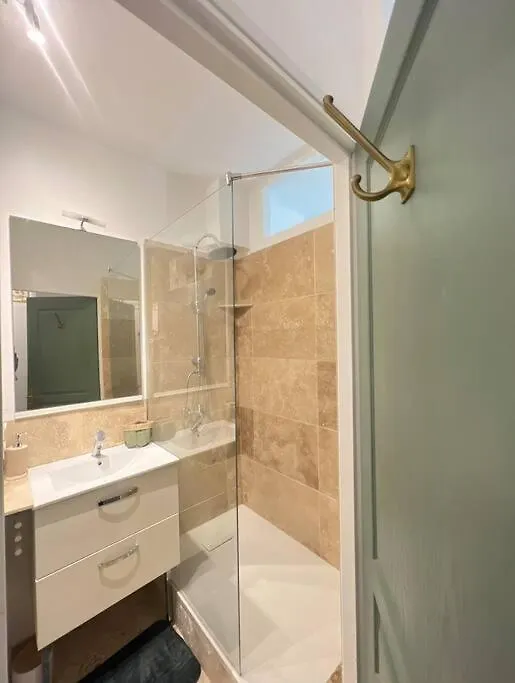 Appart 1 Chambre Intra-Muros Avec Jardin Avignon Appartement